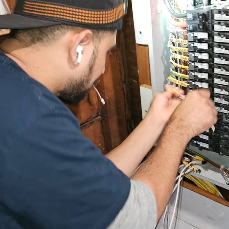 Electrician Services 0